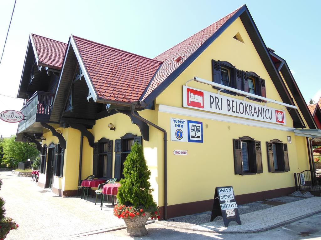 Hotel Pri Belokranjcu โนโวเมสโต ภายนอก รูปภาพ